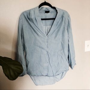 BUNDLE 3/$10 ❗️ Chambray blouse